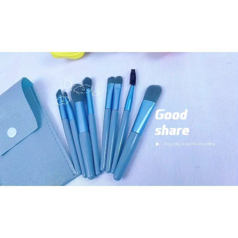 LUNIVA CARE USA compact eye makeup brush kit with blue handles and light gray carrying pouch