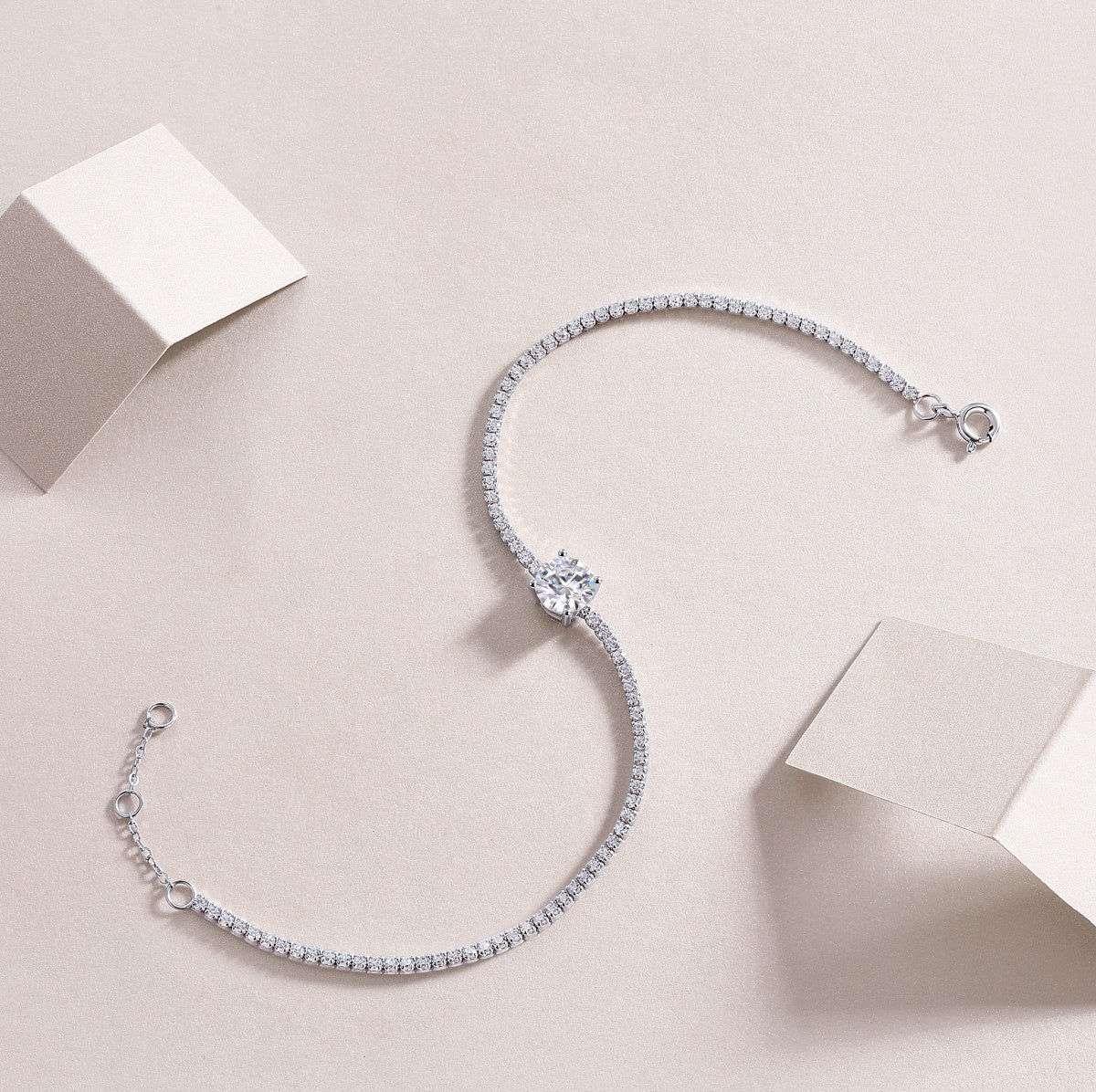 Elegant moissanite diamond bracelet for women with sparkling stones and a central large gem